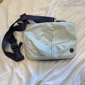 Lululemon Athletica Light Gray Belt Bag